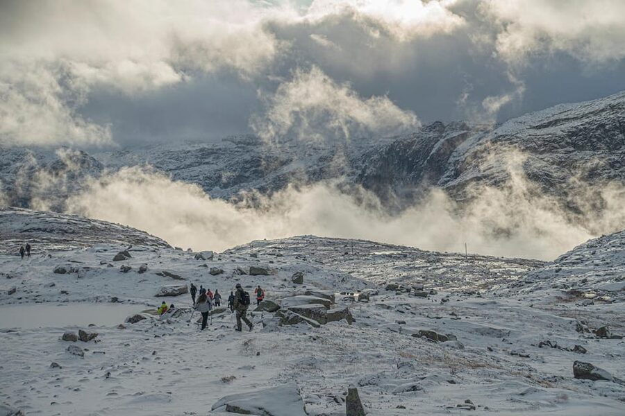 Trolltunga Autumn Hike Go Viking - What the guide adds to the day