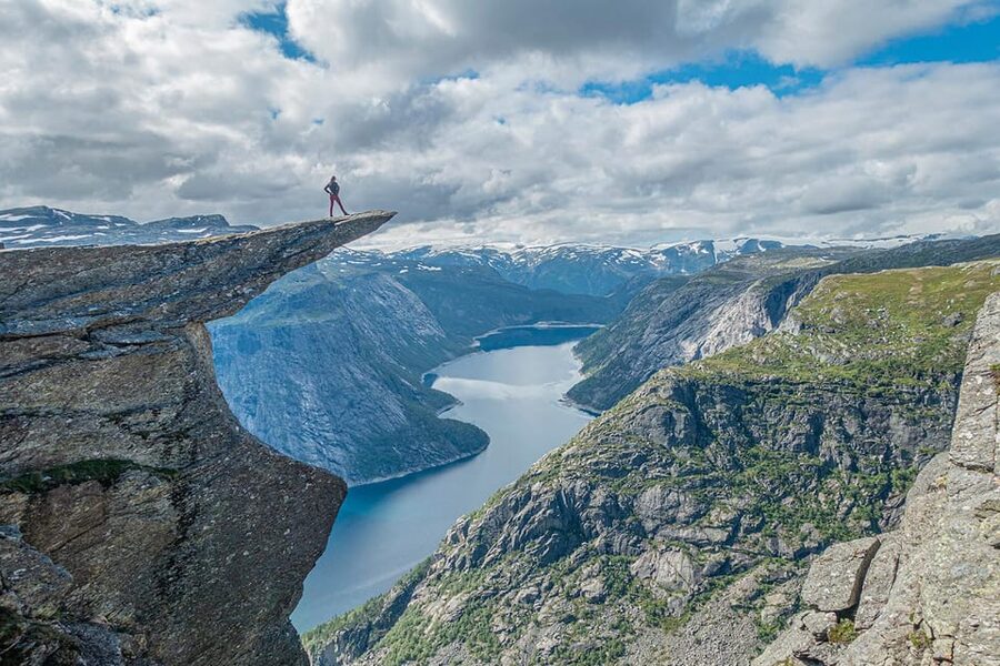 Trolltunga: Trolltunga Summer Hike - What to pack for a ten-hour mountain day