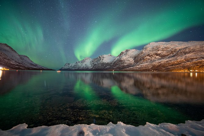 Tromso Aurora Chase by Minibus with Thermal Suit, Snack and Photo - Leaving Tromsø after dark
