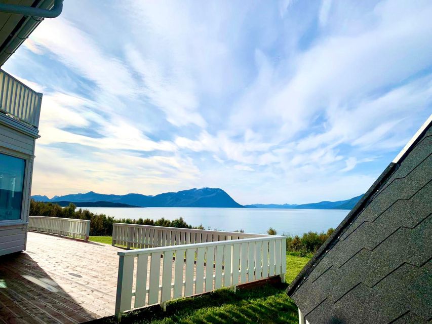 Tromsø: Aurora Crystal Lavvo Overnight Stay with Activities - Dinner, forecasts, and the long Arctic evening