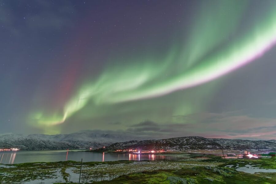 Tromsø: Aurora Quest Minibus Adventure - The minibus ride is part of the search