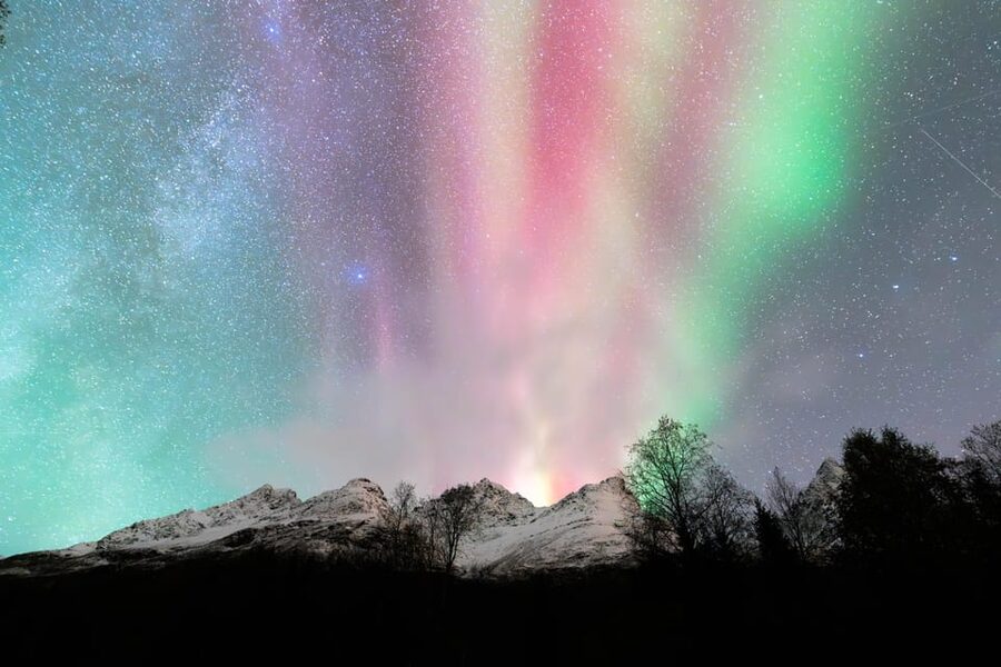 Tromsø: Aurora Quest Minibus Adventure - How much value do you get for $212?