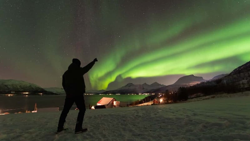 Tromsø: Aurora Safari Chase by big bus with Camp meal - Waiting by the fire for a break in the clouds