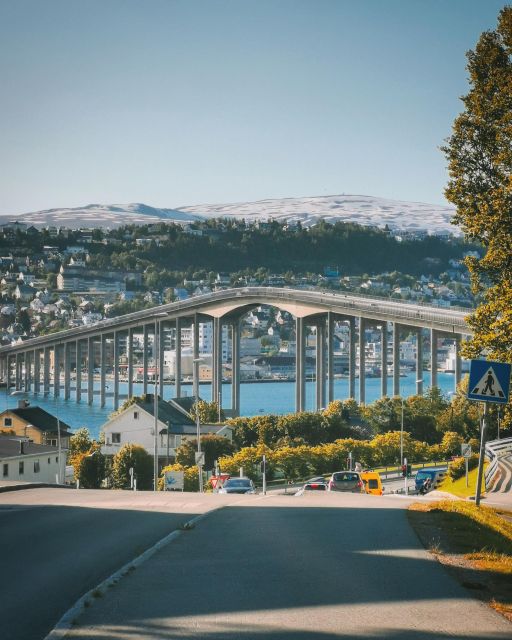 Tromsø: Capture the most Photogenic Spots with a Local - A short Tromsø walk with a personal point of view