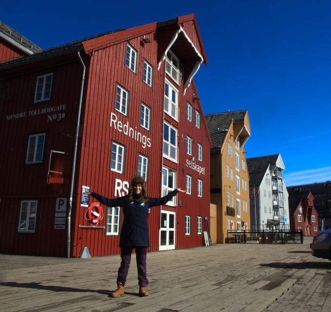 Tromsø: City Walk & Polar Museum (Private or Shared) - Photos, stories, and the guide factor
