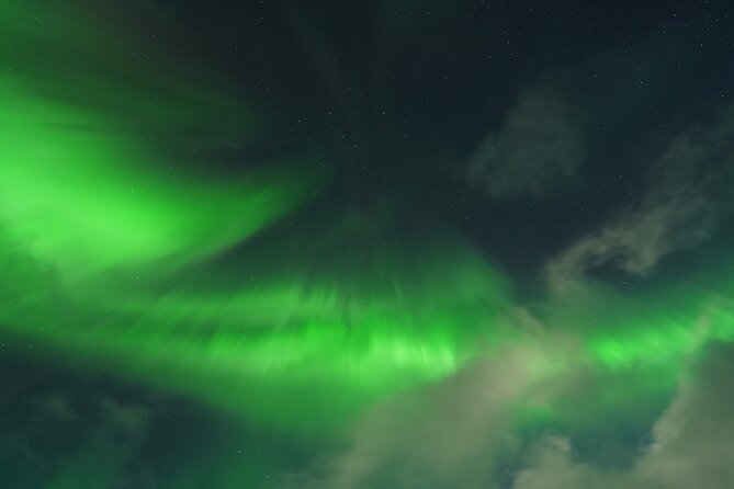 Tromsø: English/Spanish Aurora Pathfinder Tour with Photos - Who should book this tour
