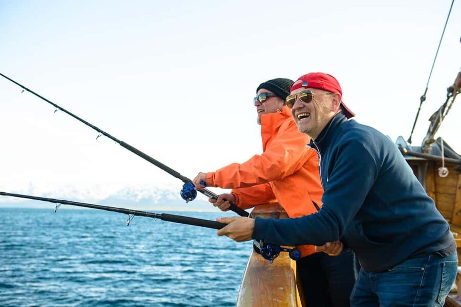 Tromsø: Fjord Fishing Cruise - Is the cruise good for families and solo visitors?