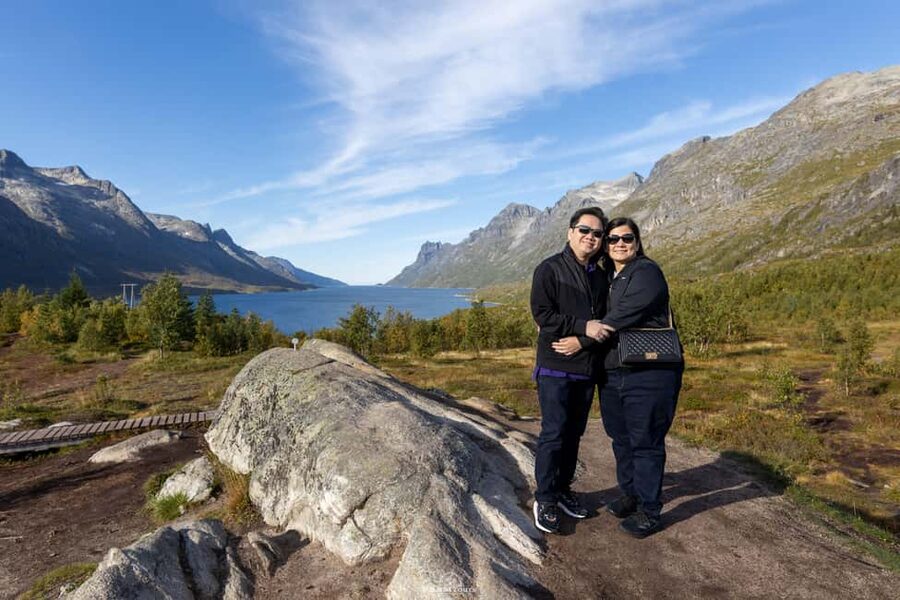 Tromso: Guided Fjord Expedition in Kvaløya with Light Lunch - Watching for reindeer, moose, otters, and sea eagles