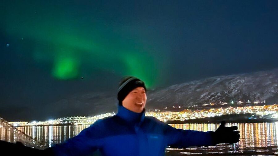 Tromso: Luxury Northern Lights Cruise with Hot Tub & Dinner - Reindeer soup, hot drinks, and a warm saloon