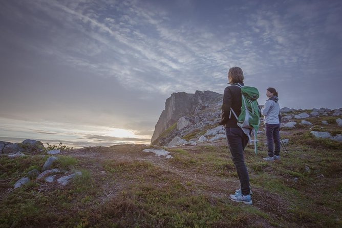 Tromsø: Midnight Sun Hike with Wandering Owl - Food at the summit makes the stop memorable