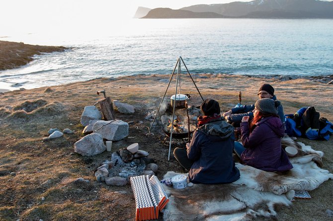 Tromsø: Midnight Sun with Campfire with Wandering Owl - Is $150 a fair price?