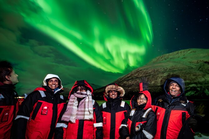 Tromsø: Northern Lights by Minibus - Free Photos and Warm Dinner - The real mission: finding a clear patch of sky