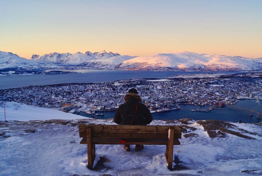 Tromso: Northern Lights Cable Car Excursion - How the timing shapes the experience