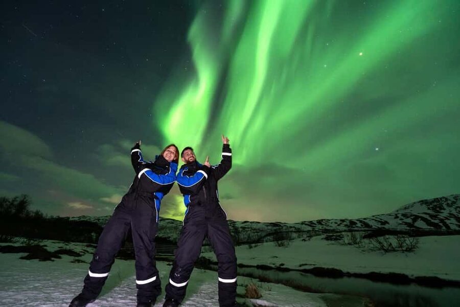 Tromsø: Northern Lights Chase + Free Professional Photos - The minibus ride into the Arctic night
