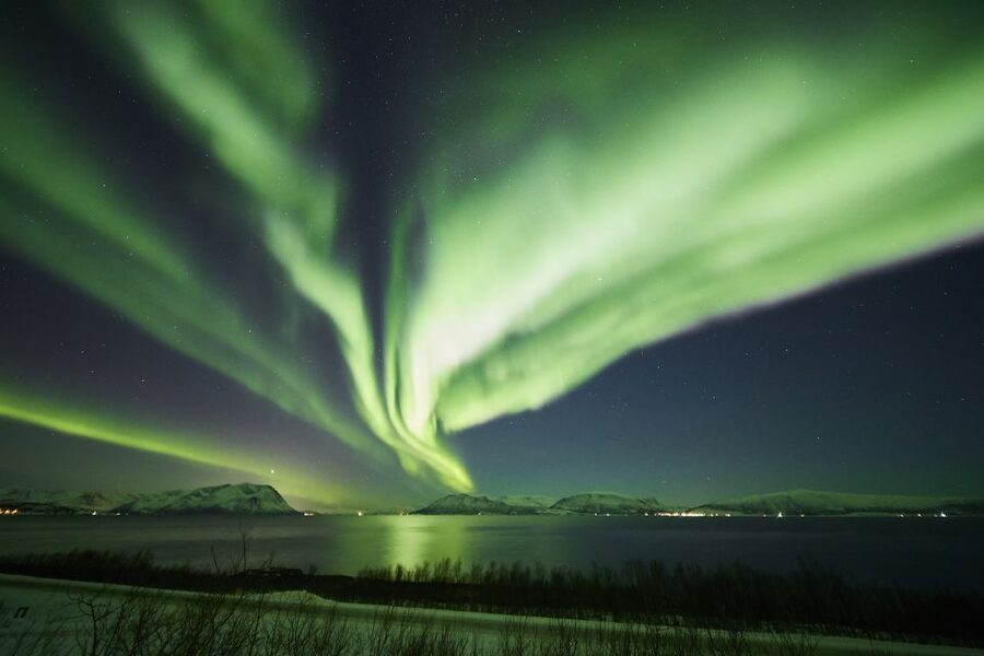 Tromso: Northern Lights Photo Excursion - Warm overalls, boots, and the value of comfort