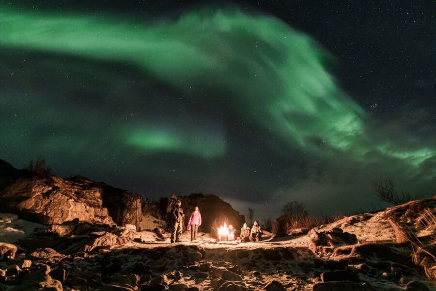 Tromsø: Northern Lights Photography Small-Group Tour - Thermal clothing for a long wait outdoors