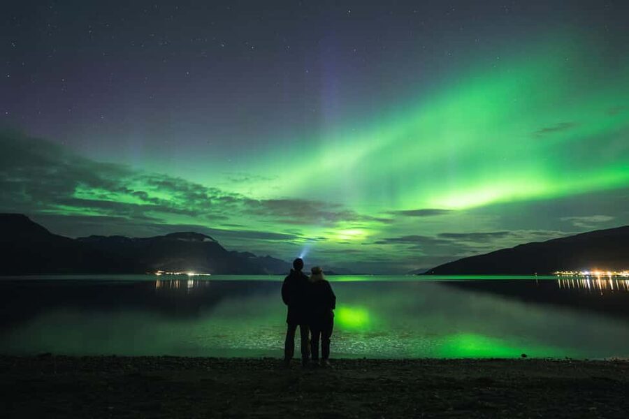 Tromsø: Northern Lights Photography Tour - Chasing clear skies across the Arctic
