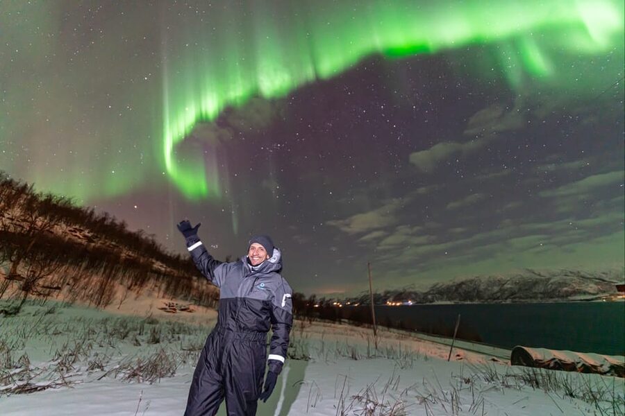 Tromsø: Northern Lights Tour w/Photo, Suits and Local Guide - The guide’s role makes the difference