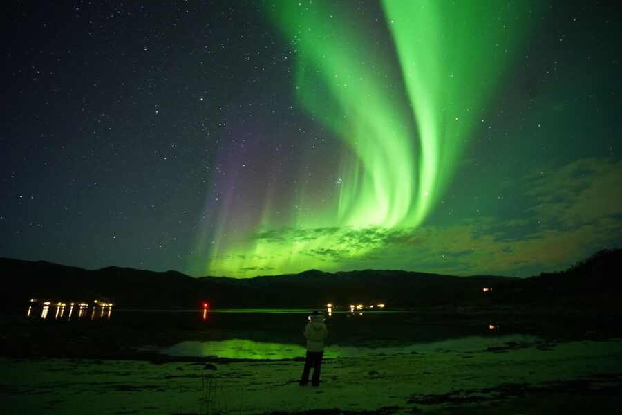 Tromsø: Northern Lights Tour with Free Professional Portrait - What the six-hour schedule really means
