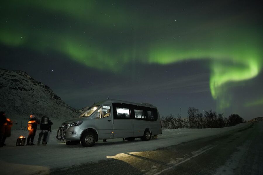 Tromsø: Northern Lights Tour with Free Professional Portrait - Why the guide matters more than the map