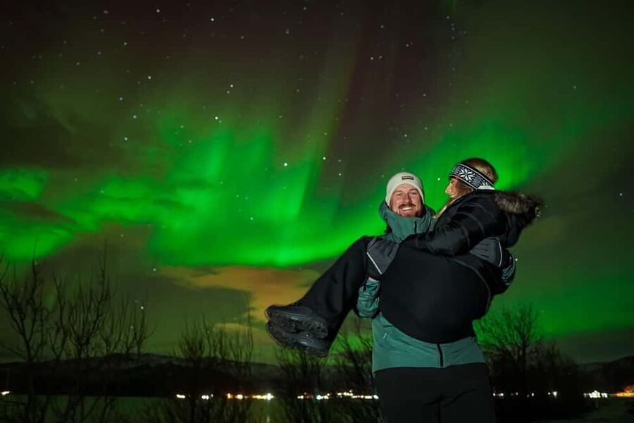 Tromsø: Northern Lights Tour with Guaranteed Sightings - What makes the $274 price worthwhile