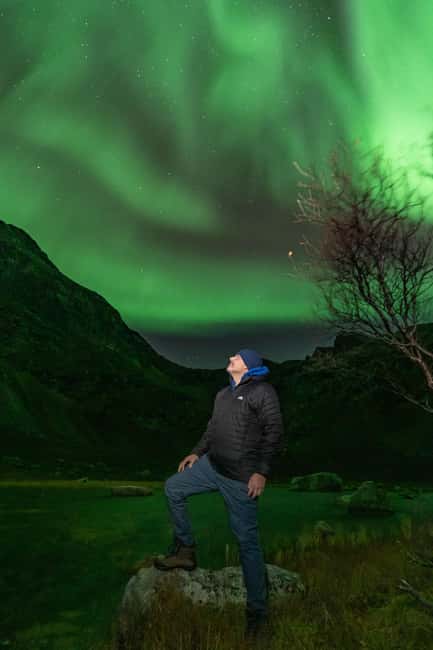 Tromsø: Northern Lights Tour with Professional Photographer - Booking details that affect your evening