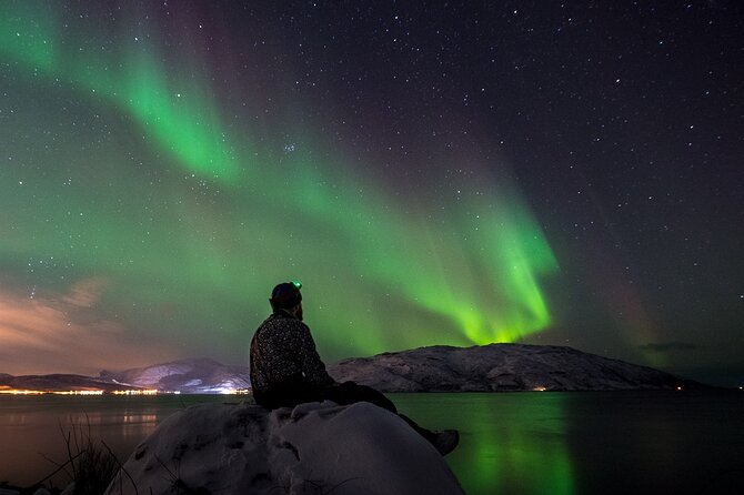 Tromsø Norway - Small Group Aurora Hunt Tour with a local guide - Food, fire, and staying warm outdoors