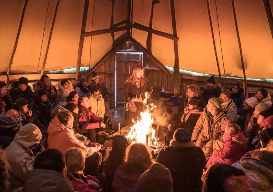 Tromsø: Reindeer Camp Dinner with Chance of Northern Lights - Who will enjoy this evening most?