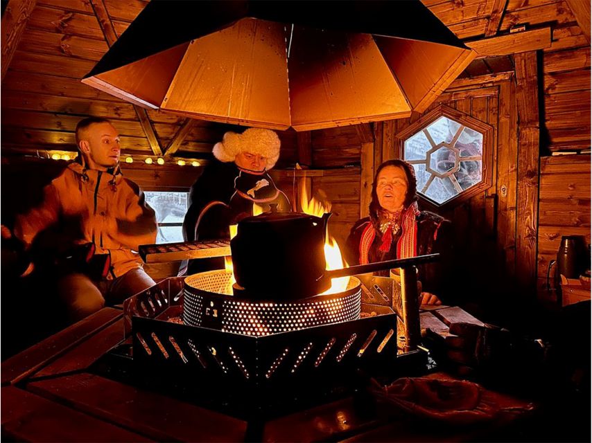 Tromsø: Reindeer Experience at a Sami Camp - A close look at the Tromsø reindeer experience