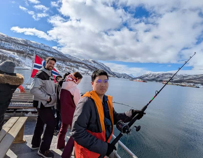 Tromsø’s Top-Rated Fjord & Fishing Cruise – All-Inclusive - Rya Island and the first wildlife watch