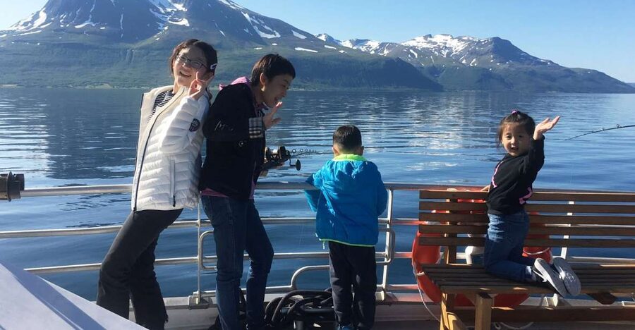 Tromsø’s Top-Rated Fjord & Fishing Cruise – All-Inclusive - The final hour on the water