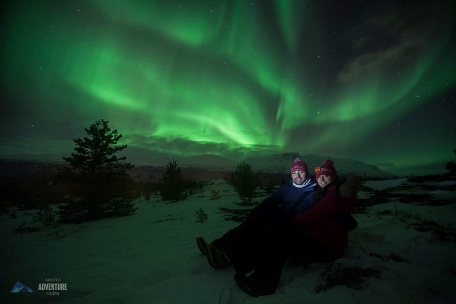 Tromsø: Small Group Northern Lights Hunt - Campfire time with stew and hot drinks