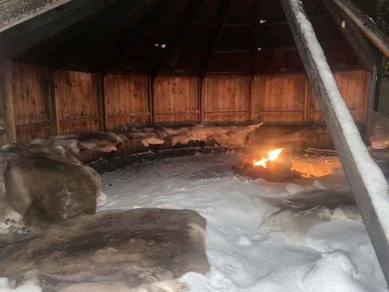 Tromsø: Snow Sledding, Mini Skiing, Lasso and Reindeer Hides - Should you book this Tromsø snow activity?
