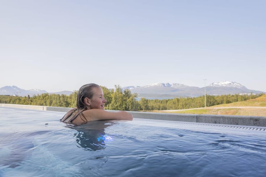 Tromsø: Spa/Pool with Bath, Sauna and Outdoor Heated Pool - Key points for planning your visit