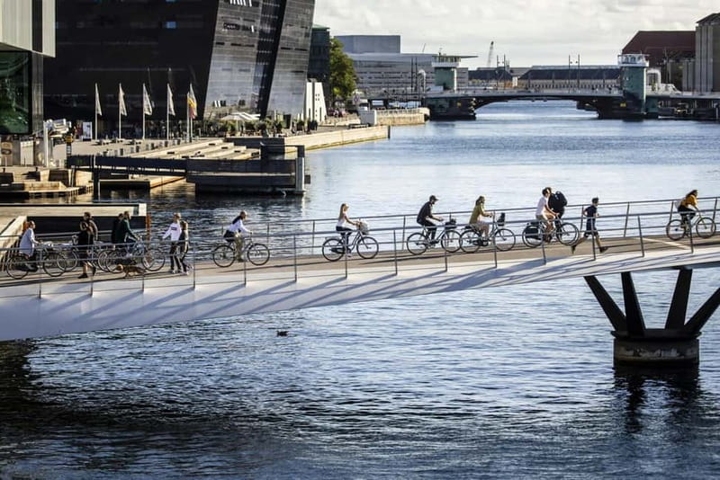 Urban Design and Livability E-bike Tour - What to bring and how to ride well