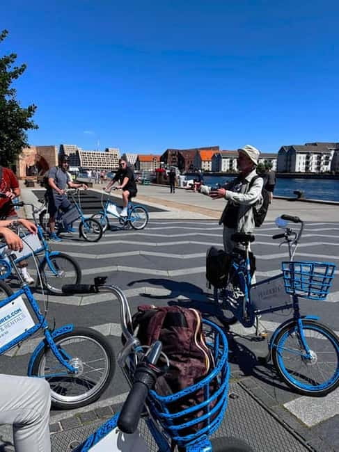 Urban Design and Livability E-bike Tour - Why the small group matters