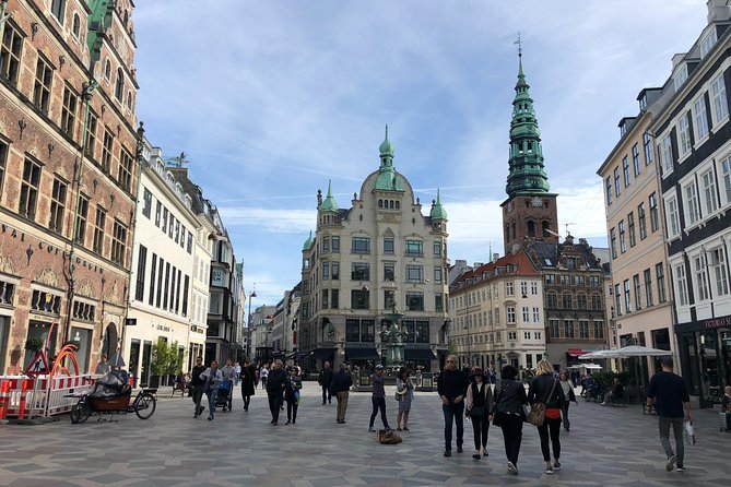 Walking tour - Copenhagen Old Town & Tivoli Park included - The Cathedral and Thorvaldsen’s Apostles