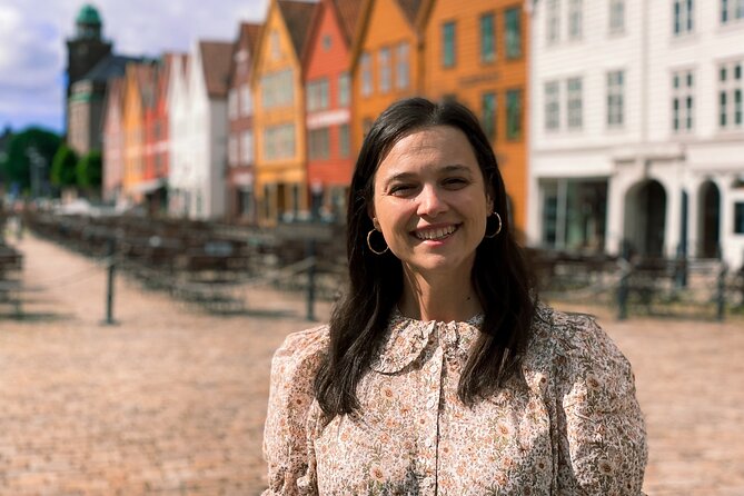 Walking Tour in Bergen of the Past and Present - Håkon’s Hall and Norway’s shifting political map