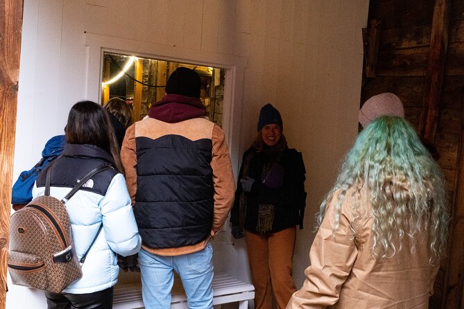 Walking Tour in Bergen of the Past and Present - Climbing toward Fjellsiden and local life