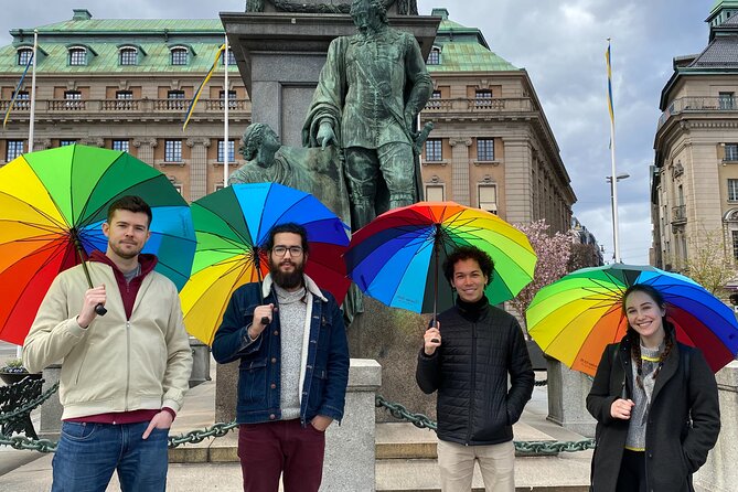 Walking Tour of Stockholm Old Town - The little moon-gazing statue, Järnpojke