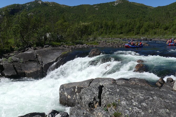 Wild Viking Rafting on Numedalslågen River - level 3 - The safety briefing sets the tone