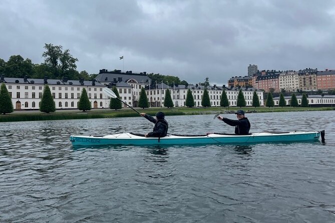Winter Kayak Tour in Stockholm City (Dry Suit Kayaking) - The guides and the feel of the group