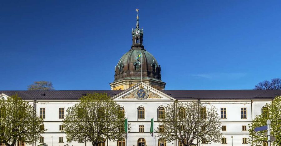 World War II Stockholm Old Town Walking Tour and Army Museum - Meeting at the Lars Johan Hierta Monument